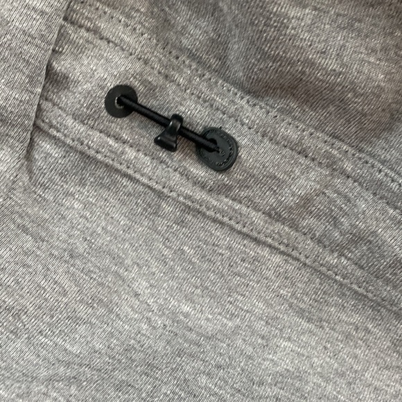 🥰NIKE TECH grey side zipper w/ hood. Size M - Picture 7 of 9